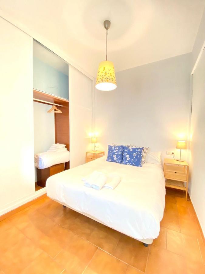 Comfortable Old Town, Parking Optional Appartement
