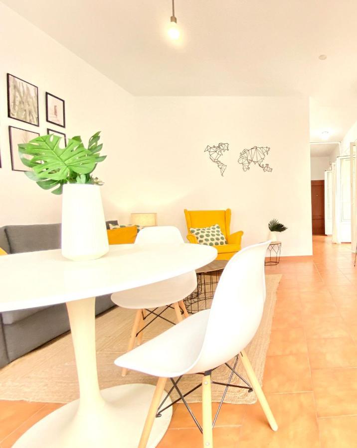 Appartement Comfortable Old Town, Parking Optional *