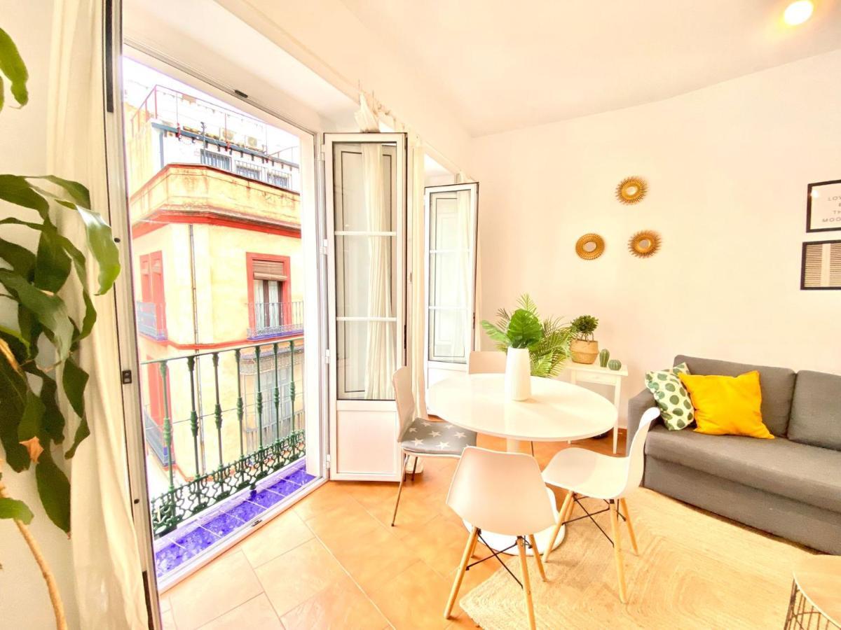 Comfortable Old Town, Parking Optional Appartement *