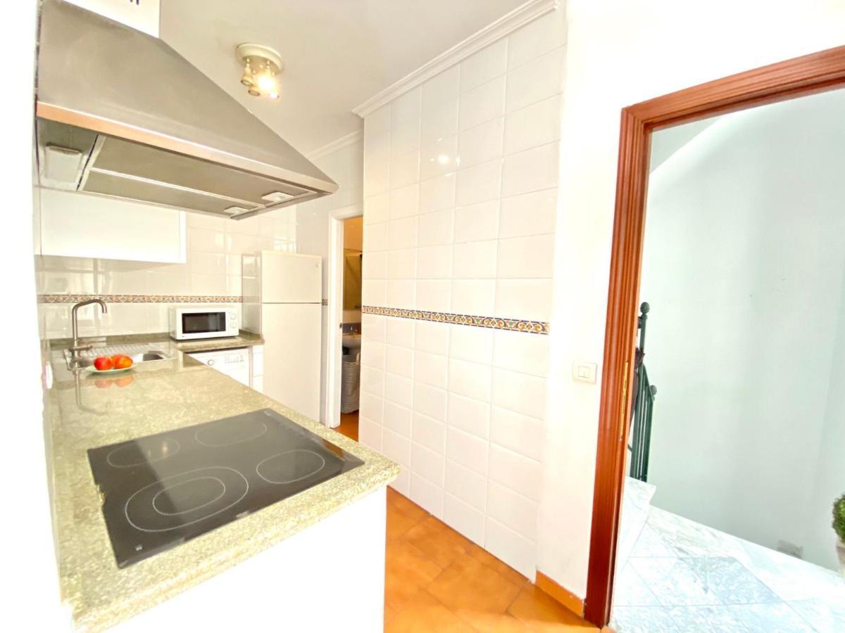 Comfortable Old Town, Parking Optional Appartement